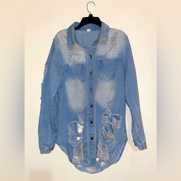 Distressed Denim Jacket| XL 💙| washed denim color - Picture 4 of 5